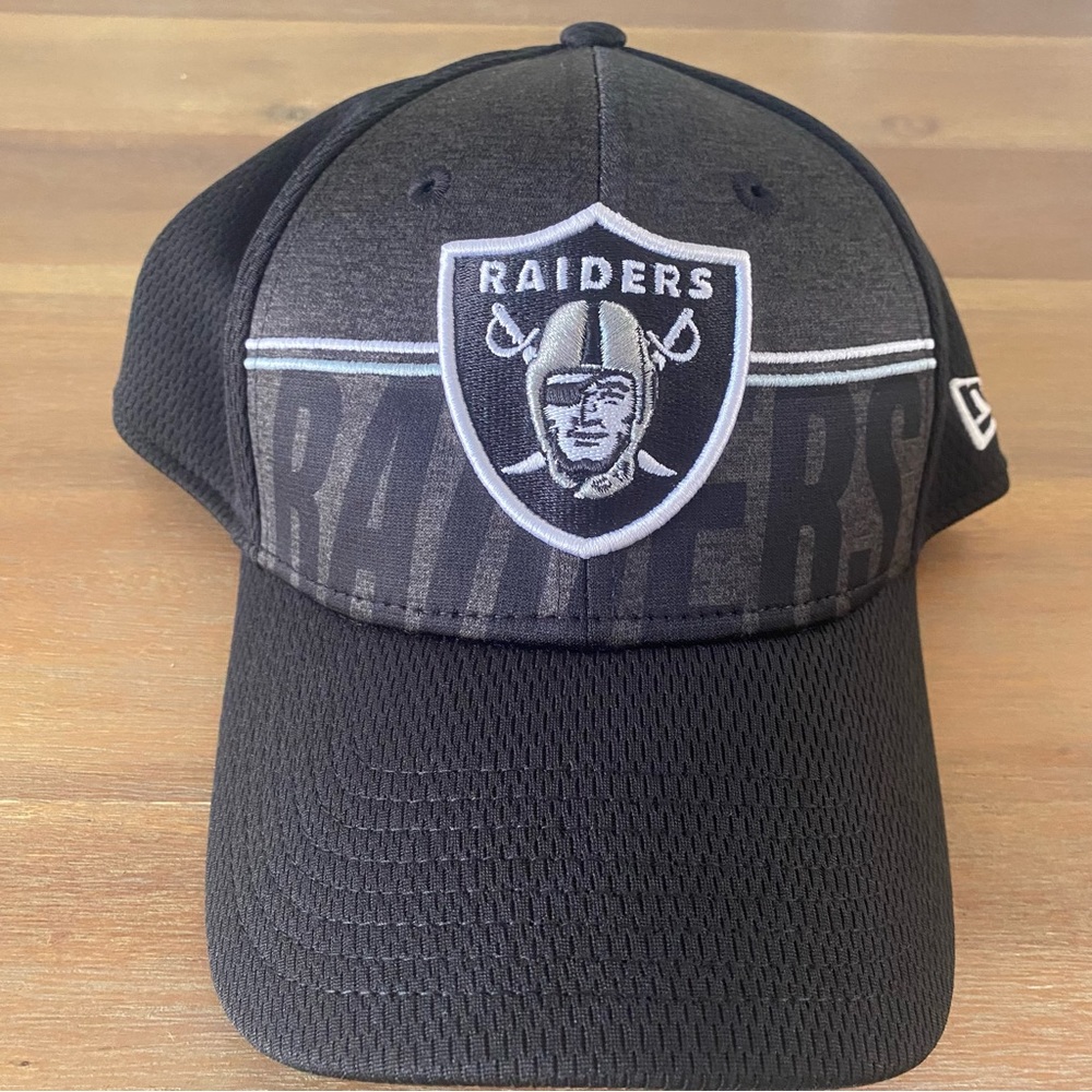 Brand New Men's Black NFL New Era Raiders Hat OS